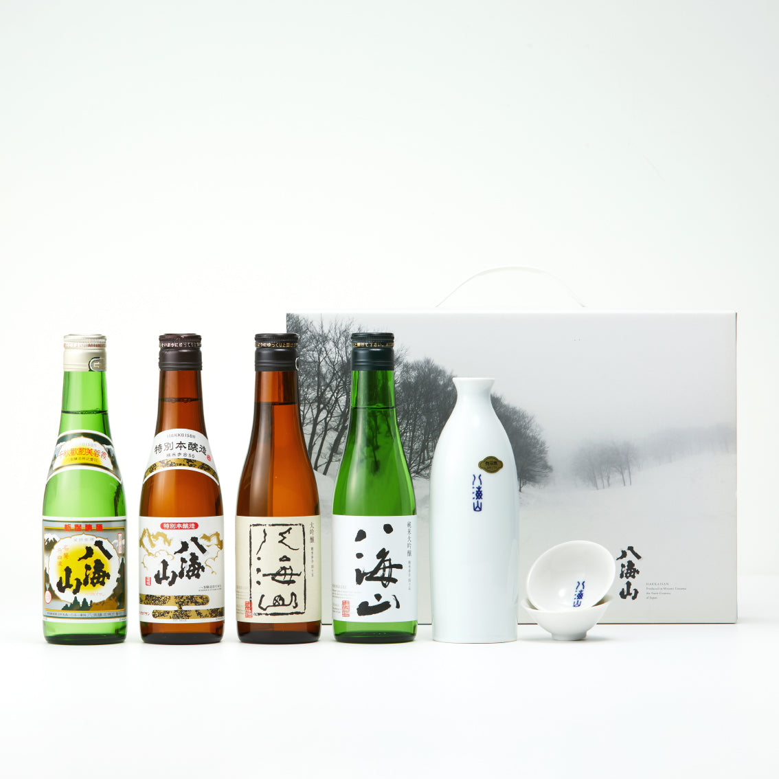 【ご贈答に】八海山300ml4本セット 徳利・平杯付き